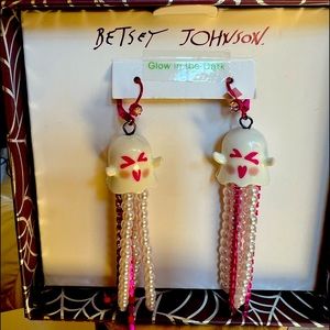 Betsey Johnson Ghost earrings~
